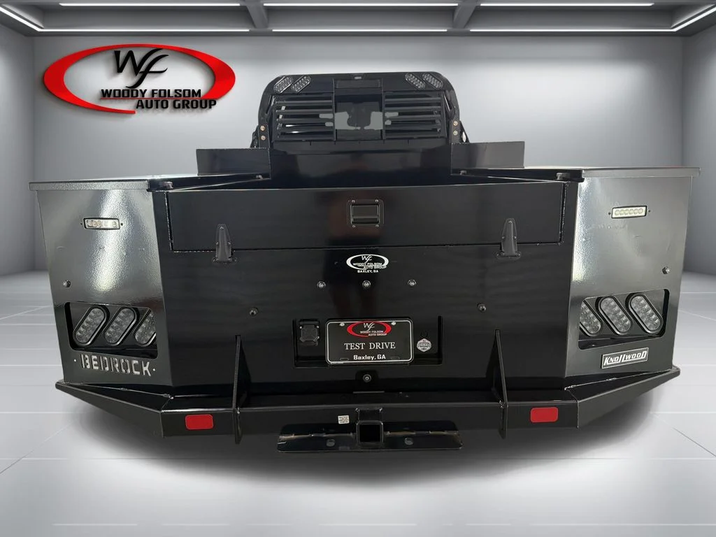 New 2026 Diamond Black Crystal Pearl-Coat Exterior Paint RAM Tradesman image 7