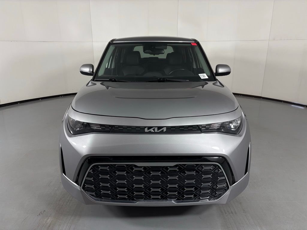 Used 2023 Gray Kia GT-Line image 3