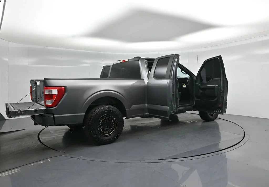 Used 2021 Gray Ford XL image 5