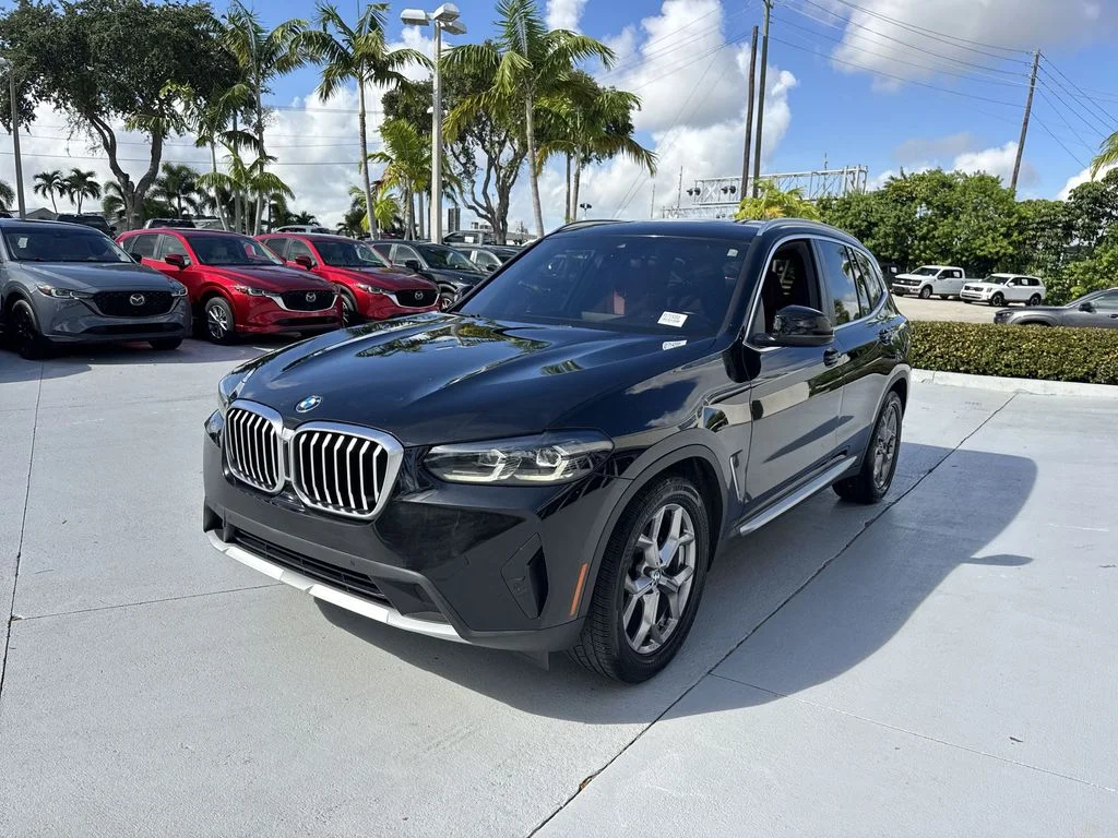 Used 2022 Jet Black BMW sDrive30i image 9