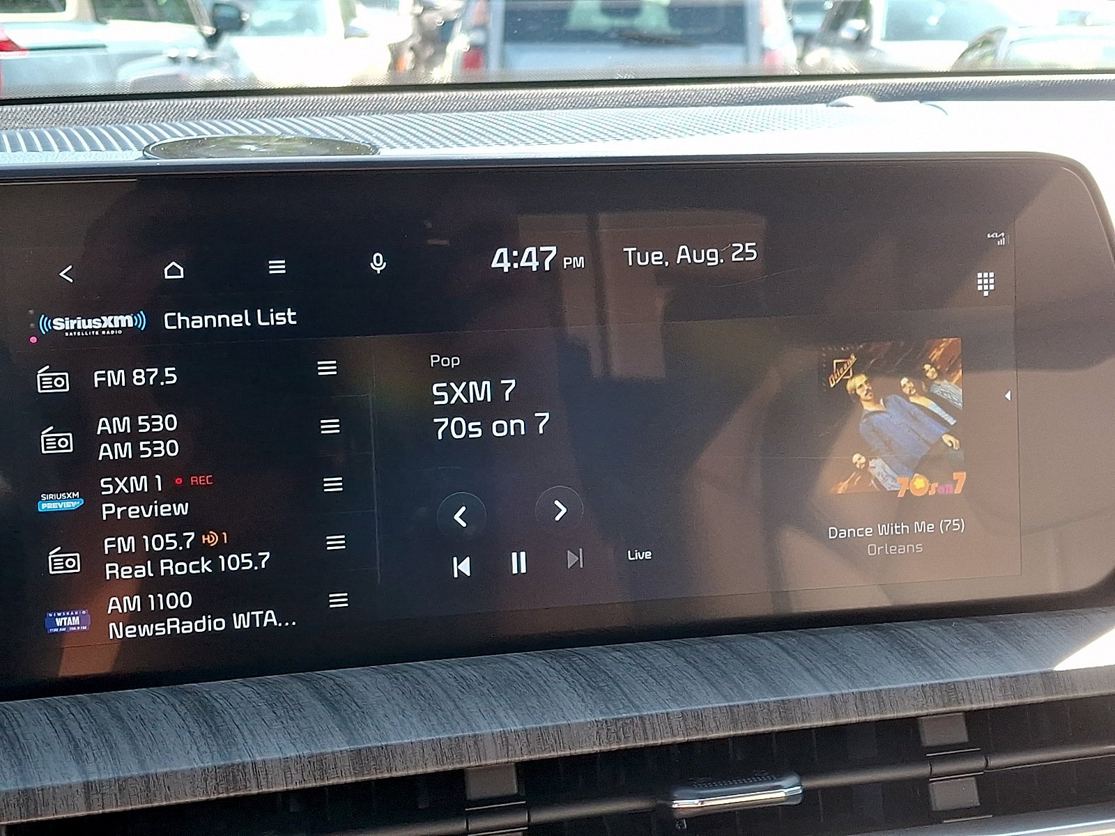 Used 2024 Glacial White Pearl Kia EX image 17