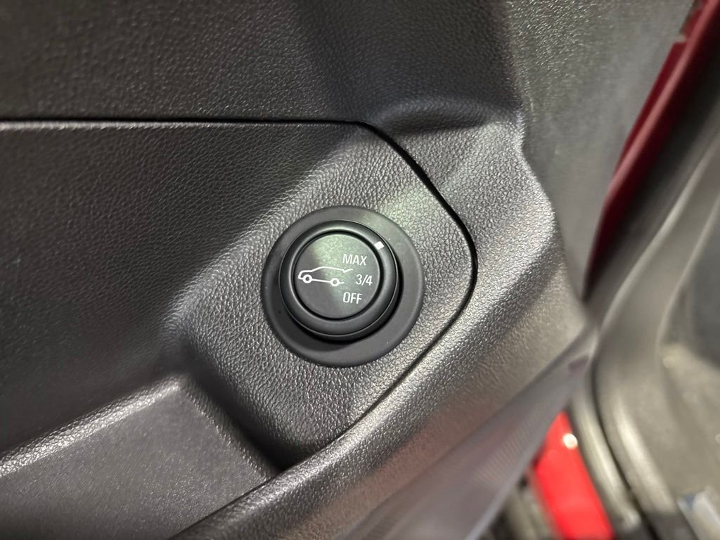 Used 2018 Red GMC Denali image 16