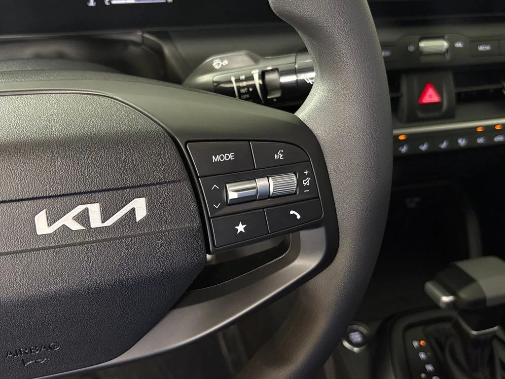 New 2026  Kia LXS image 21
