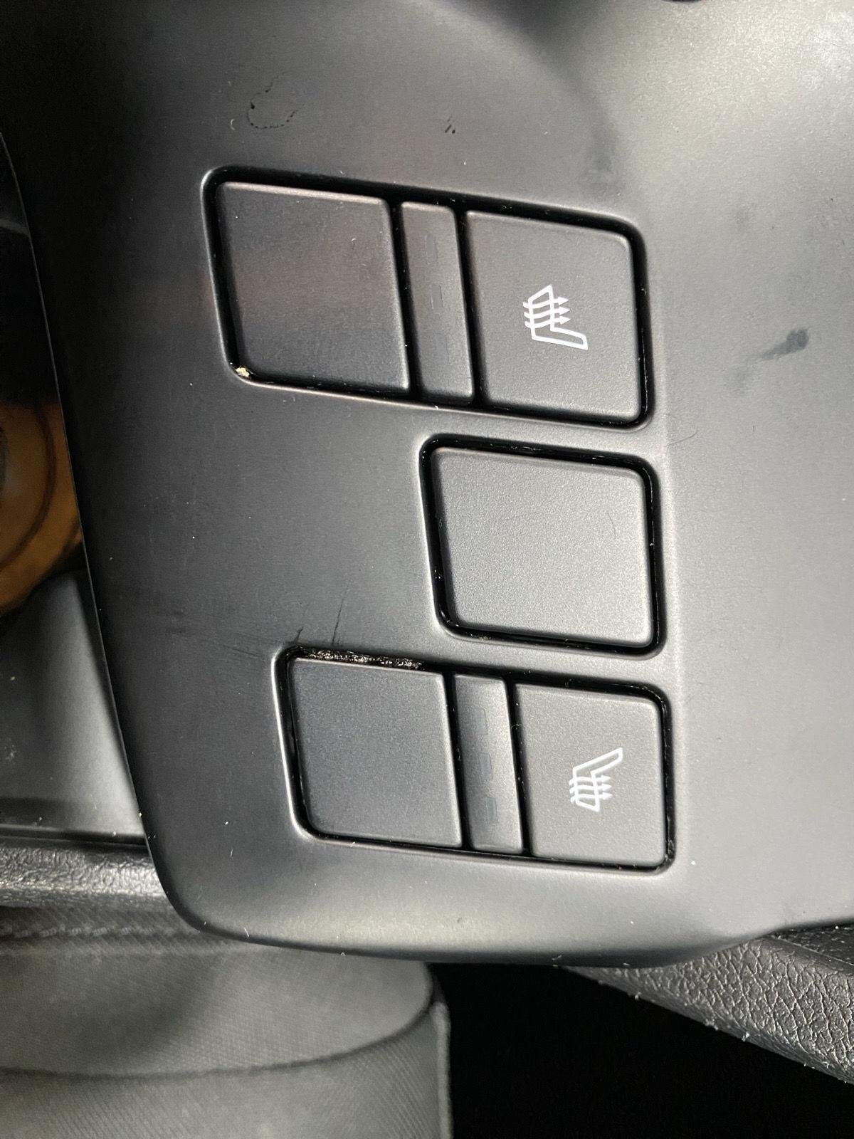 Used 2024 Gravity Gray Kia LX image 26
