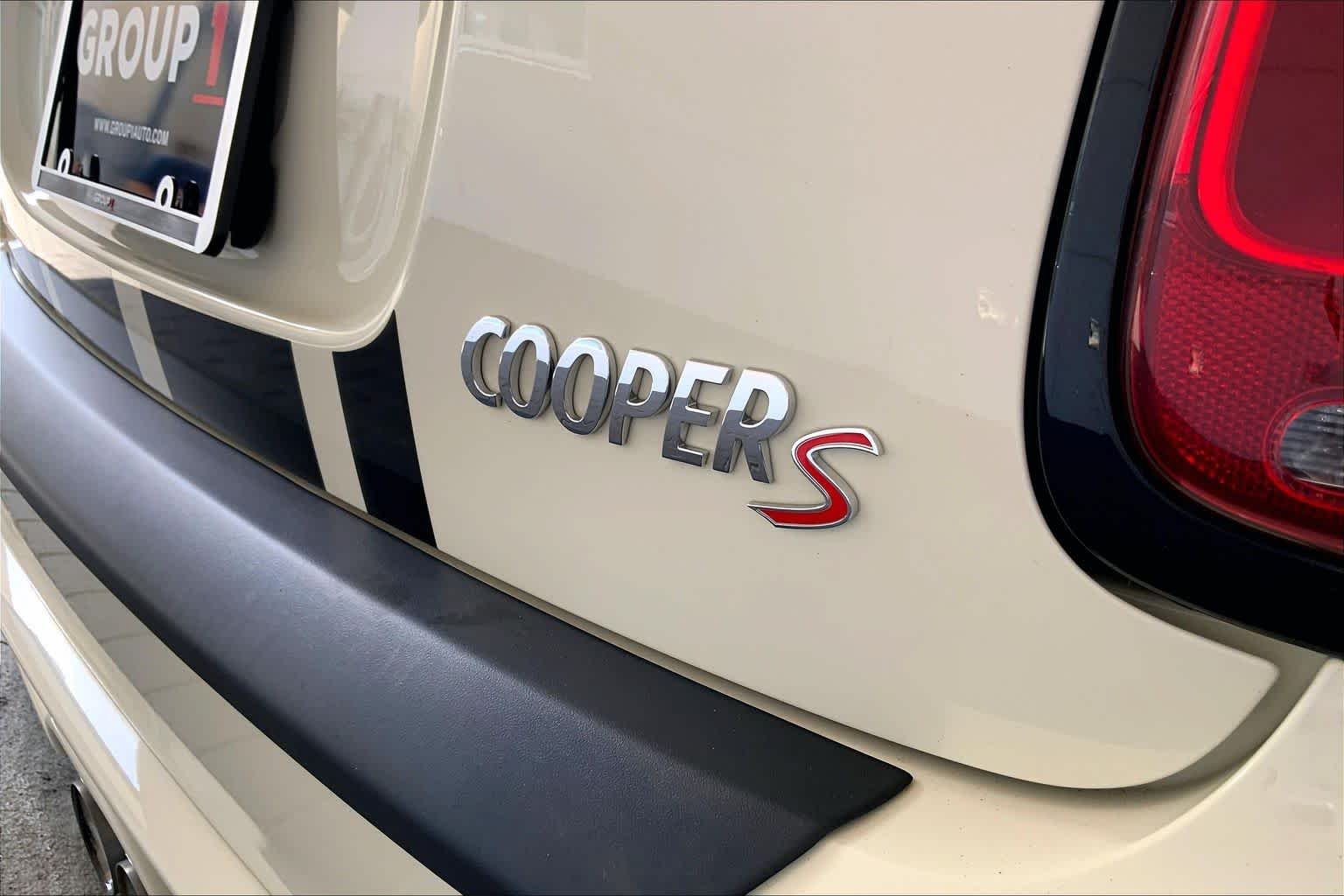 Used 2019 Pepper White MINI Cooper S image 33