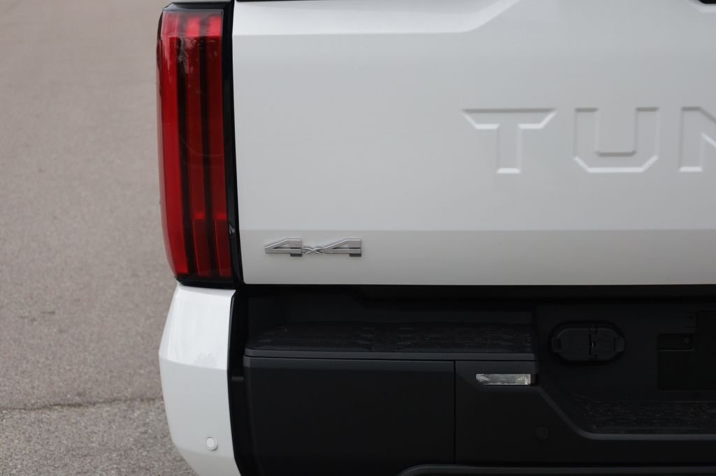 2026 Toyota Tundra SR5 - Photo 15