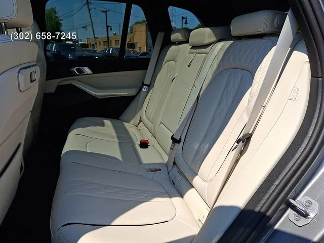 New 2026 Skyscraper Grey Metallic BMW xDrive40i image 9