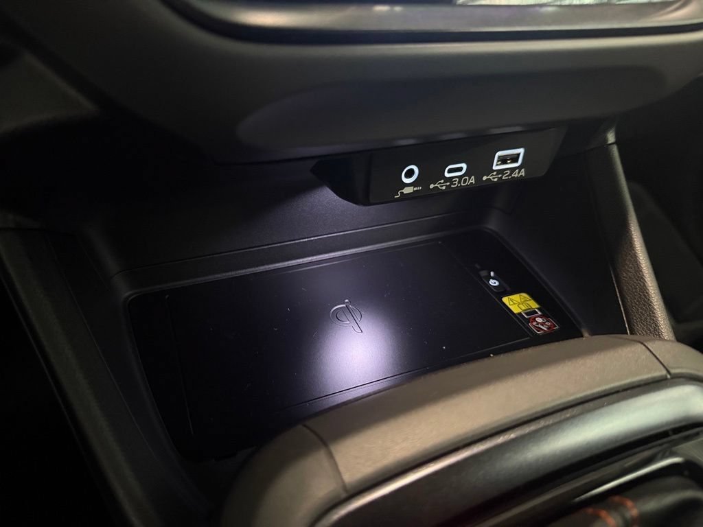 New 2026 CRYSTAL BLACK SILICA Subaru Limited Hybrid image 15
