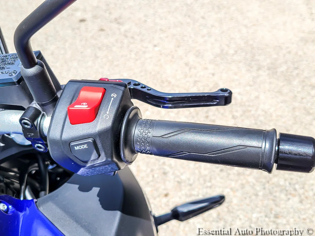Used 2025 Blue YAMAHA  image 10