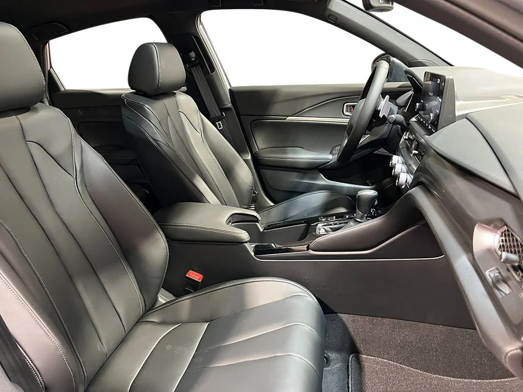 New 2025 Lunar Silver Metallic Acura A-SPEC image 37