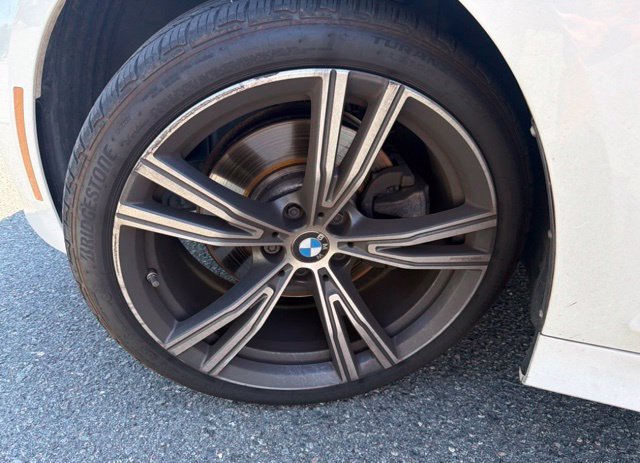 Used 2023 White BMW 330i image 28