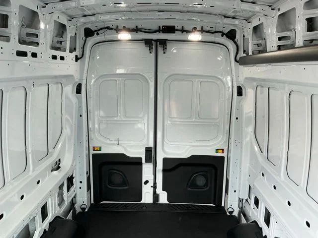 New 2026 Oxford White Ford Cargo Van image 22