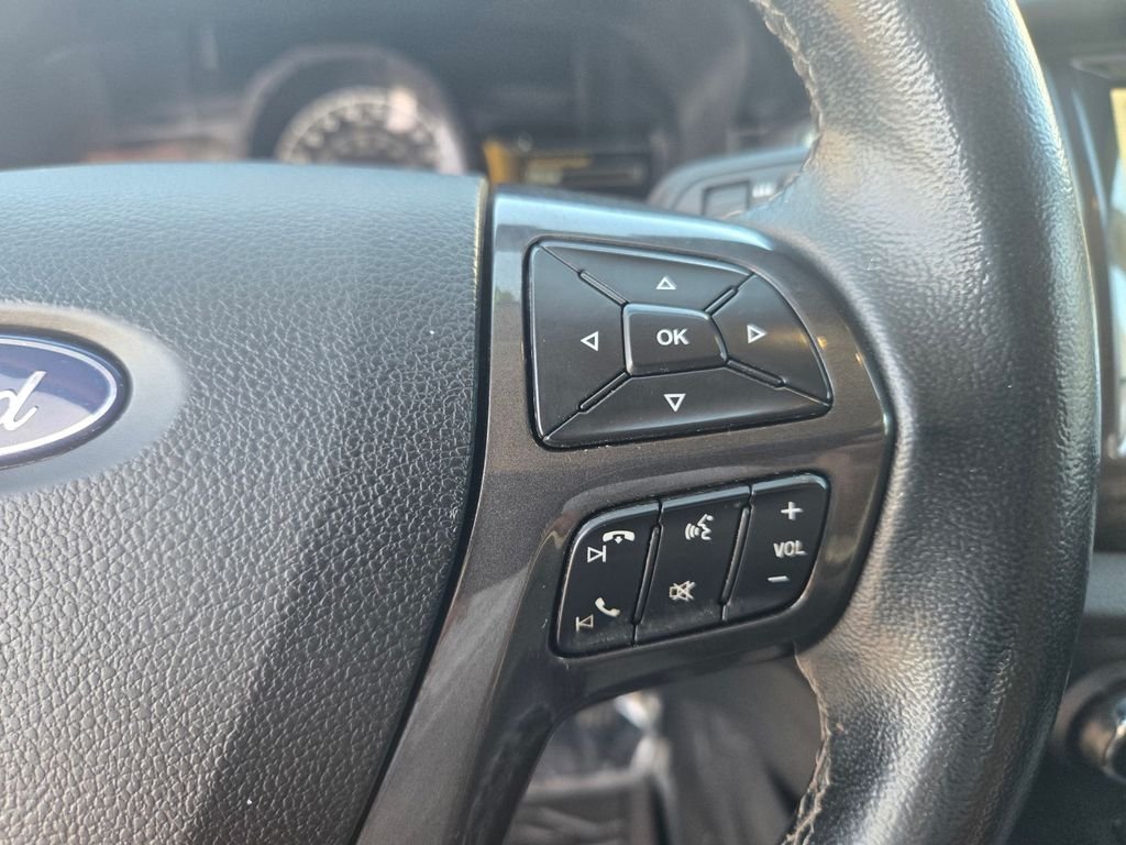 Used 2020 White Ford Lariat image 19