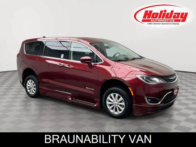 2018 Chrysler Pacifica Touring Plus