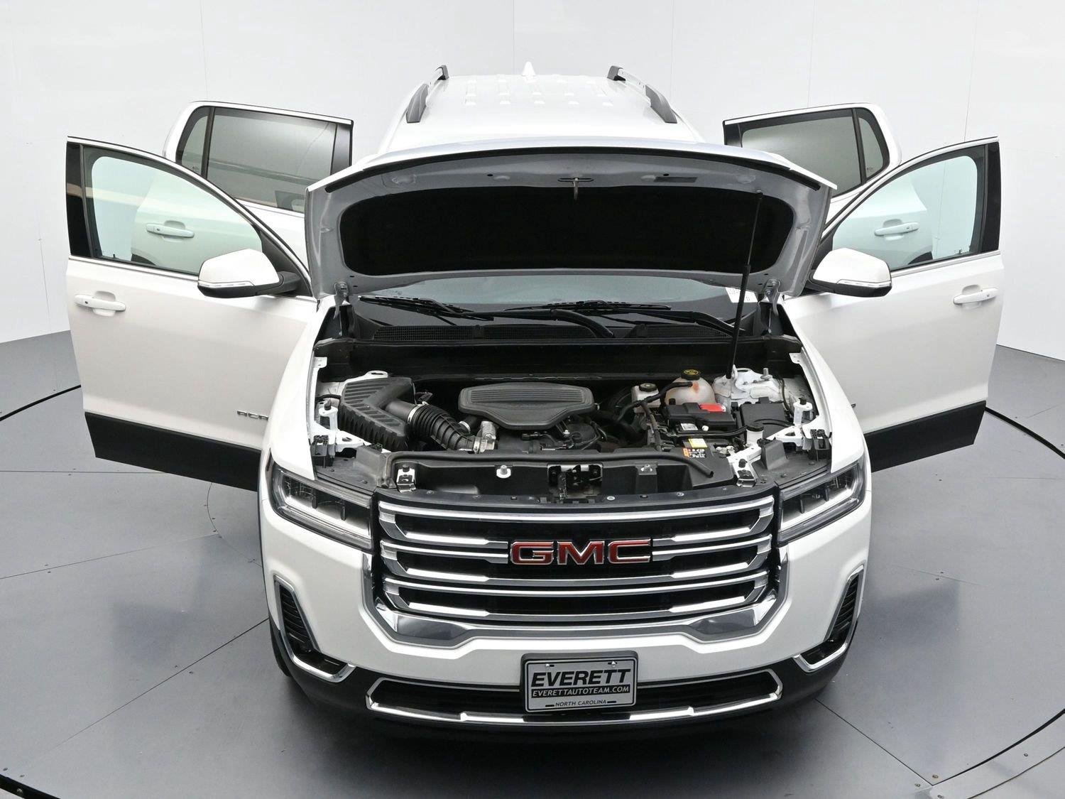 Used 2023 WHITE FROST TRICOAT GMC SLT image 41
