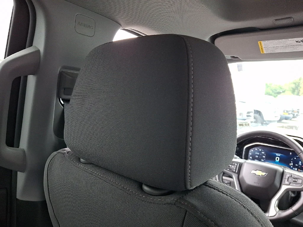 Used 2024 Summit White Chevrolet LT image 14