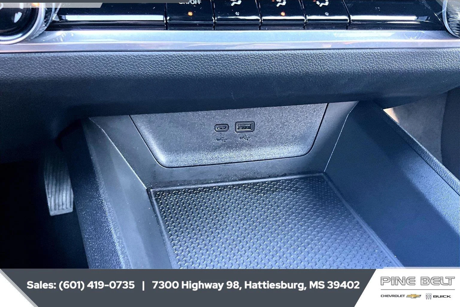 Used 2026 Summit White Chevrolet LT image 24