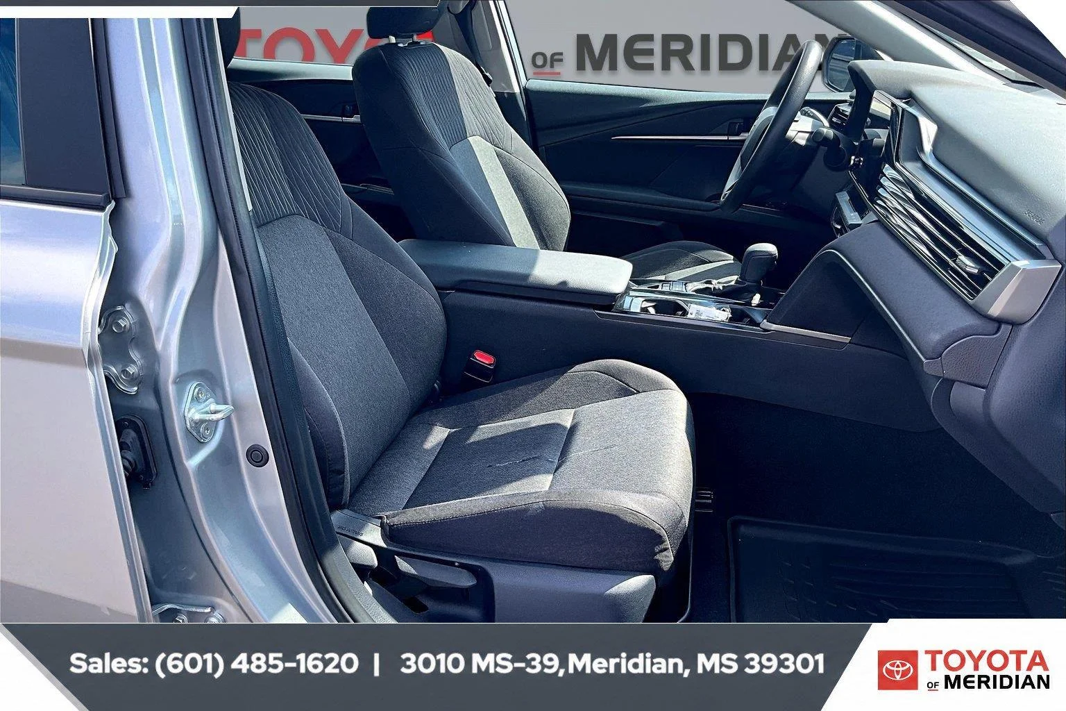 Used 2025 Celestial Silver Metallic Toyota LE (Natl) image 6