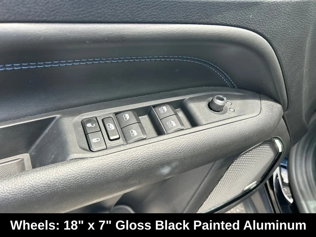 Certified Used 2025 Black Jeep Latitude image 33