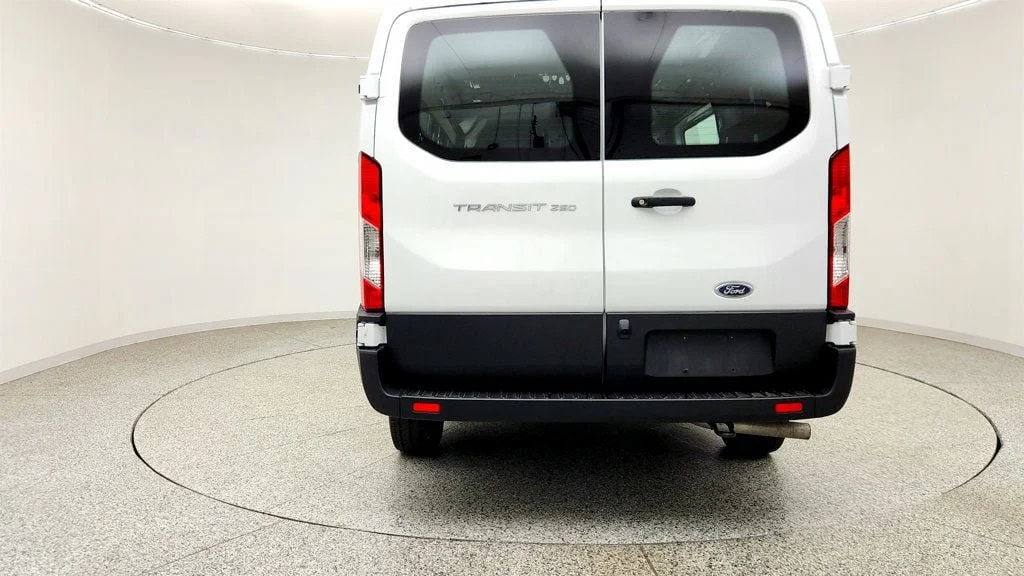 Used 2025 Oxford White Ford T-250 130"" Low Rf 9070 GVWR RWD image 6