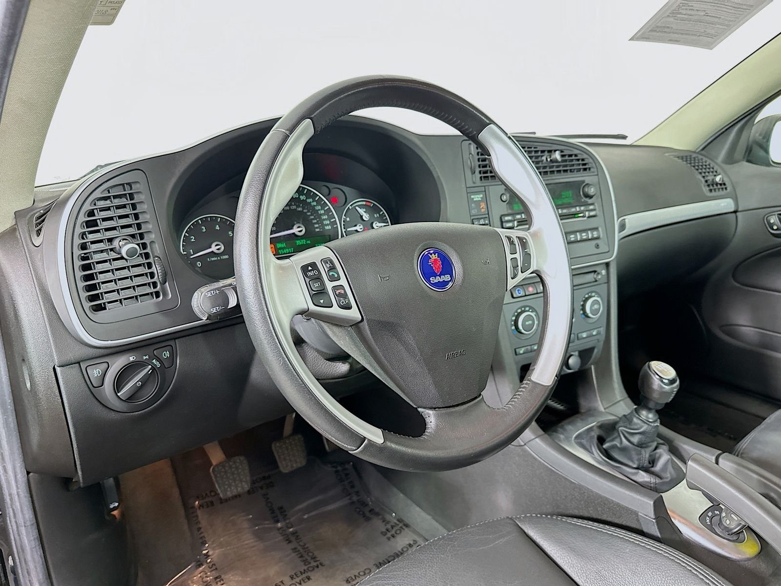 Used 2008 Jet Black Metallic Saab Aero image 10