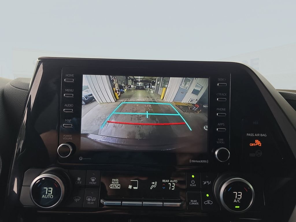 2020 Toyota Highlander L - Photo 24