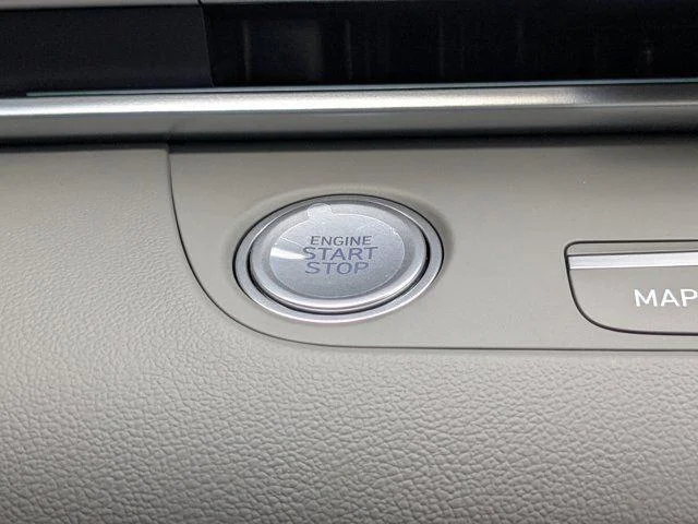 2025 Hyundai Elantra SEL - Photo 50