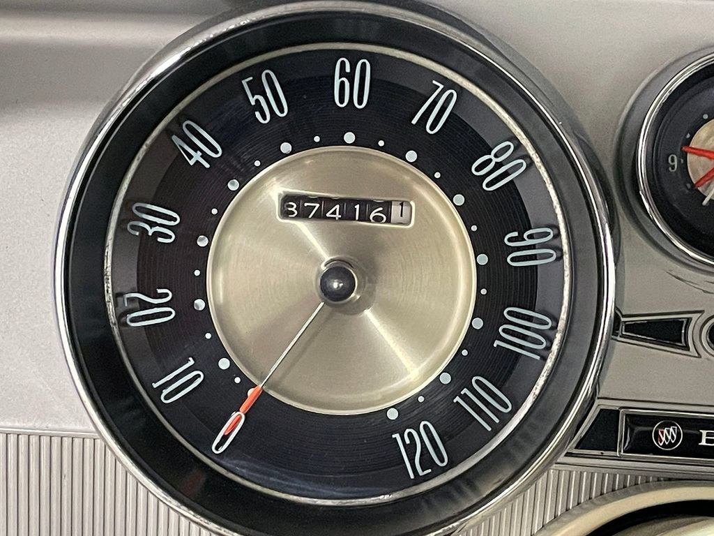 Used 1963  BUIC NA image 91