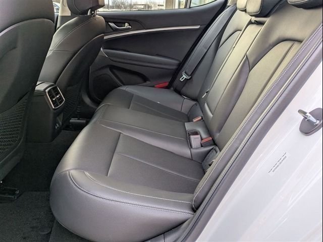 Used 2025 White Genesis 2.5T image 11