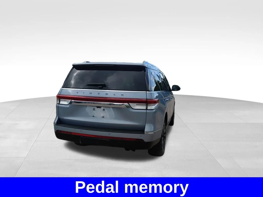 Used 2024 Crystal Blue Metallic Lincoln Black Label image 12