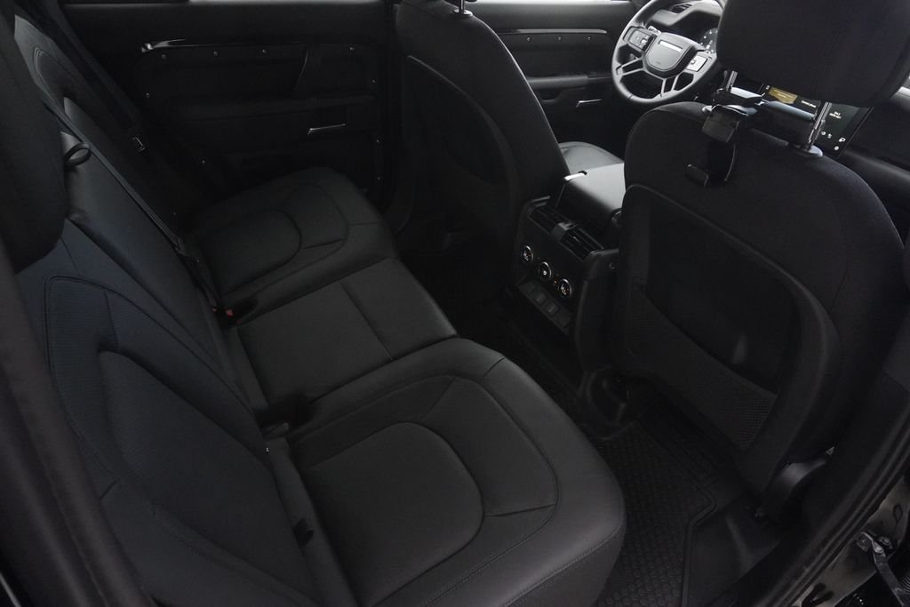 2026 Land Rover Defender V8 - Photo 26
