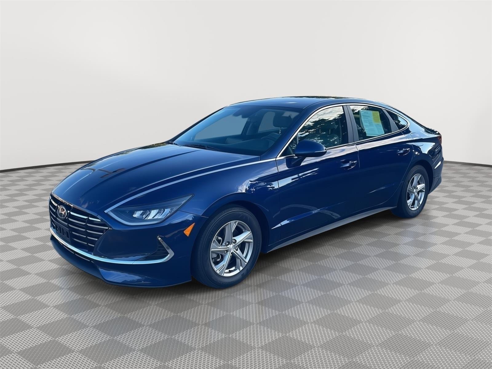 Used 2022 Stormy Sea Hyundai SE image 32