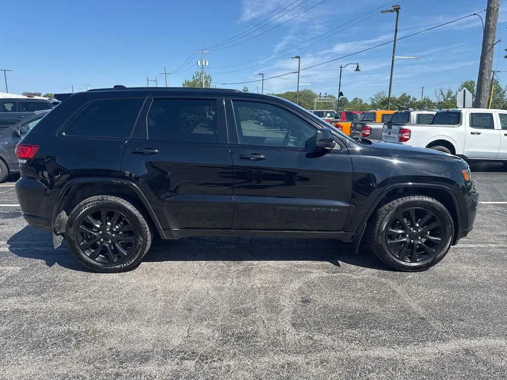 Certified 2019 Jeep Grand Cherokee Altitude with VIN 1C4RJFAG2KC600622 for sale in Huron, OH