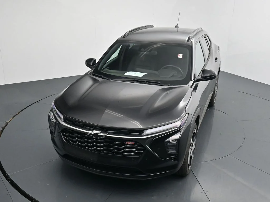 Used 2025 Black Chevrolet 2RS image 23