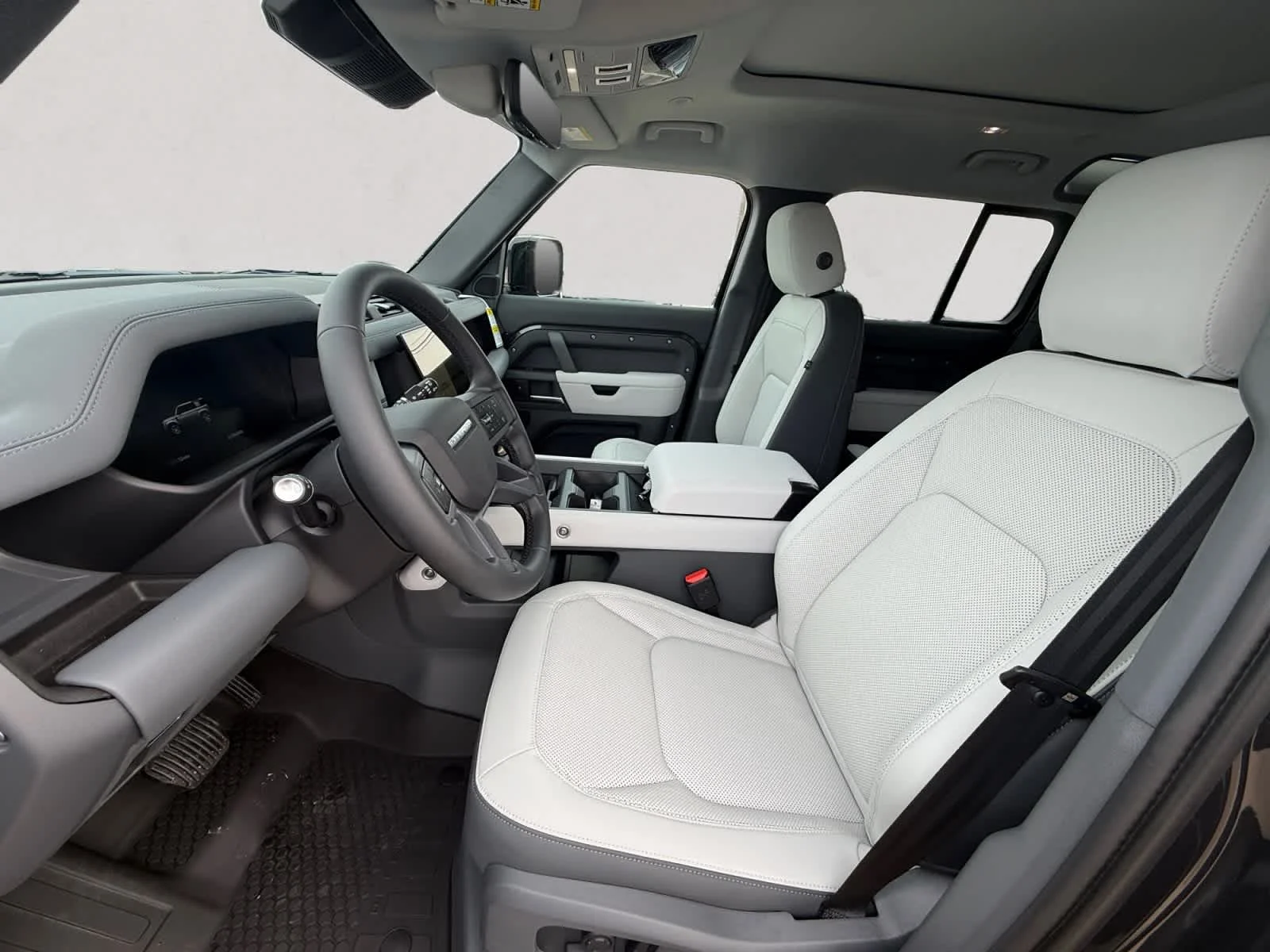 New 2026 Carpathian Grey Land Rover S image 9