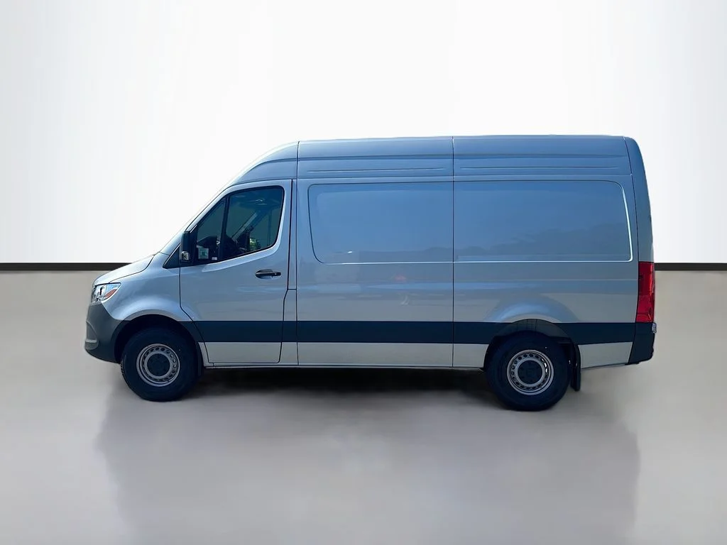New 2026 Hightech Silver Mercedes-Benz Cargo 144 WB image 9