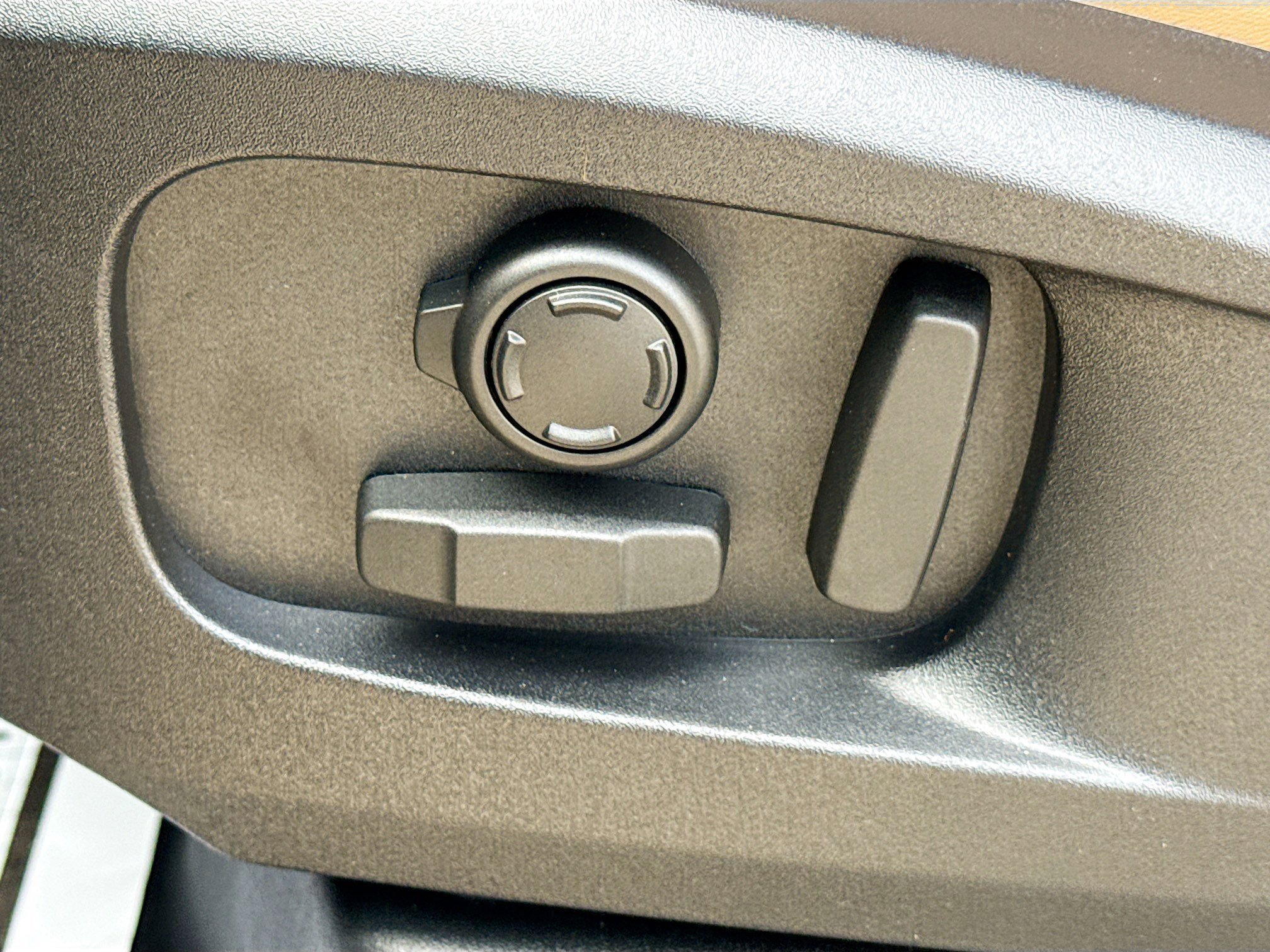 New 2026 Gondwana Stone LAND ROVER X-Dynamic SE image 24