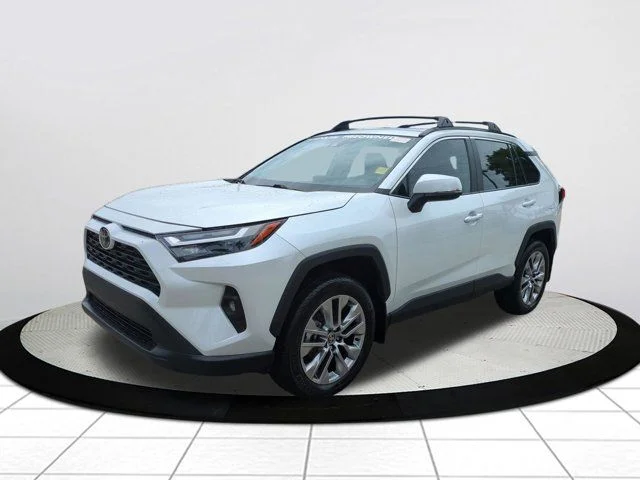Used 2024 Beige Toyota XLE Premium image 7