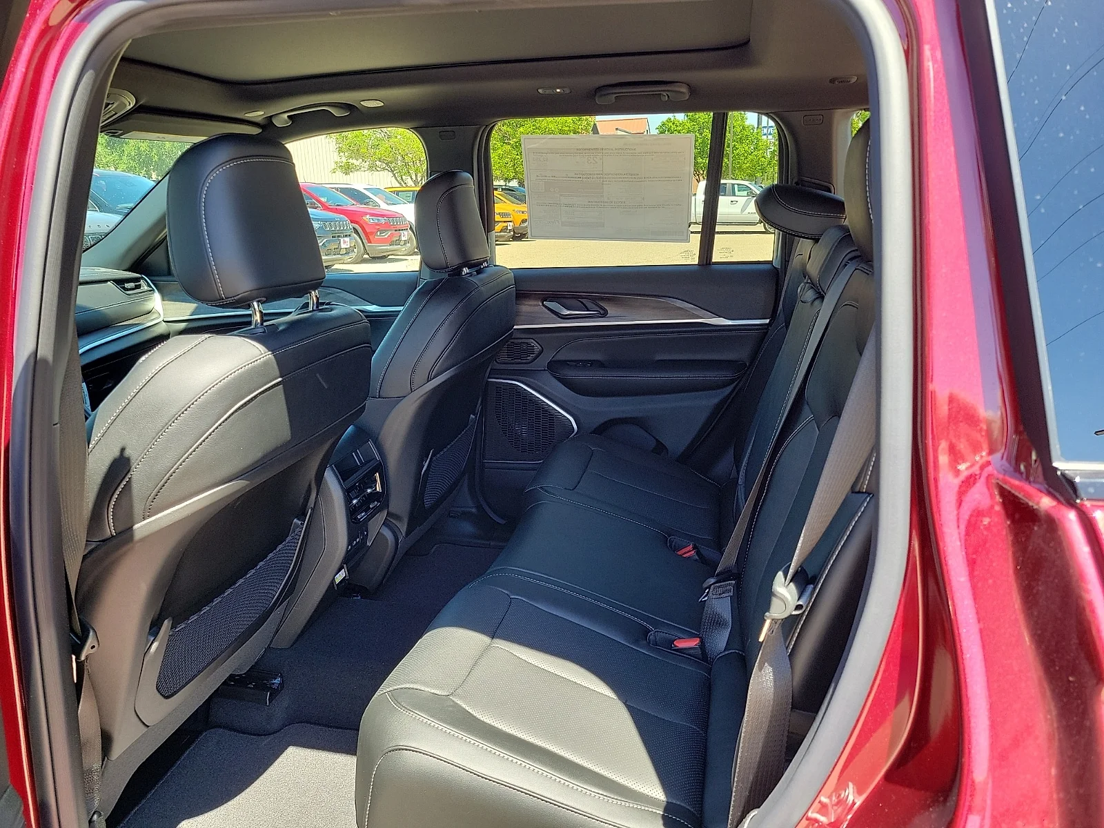 New 2026 Velvet Red Pearlcoat Jeep LIMITED RESERVE 4X4 image 9
