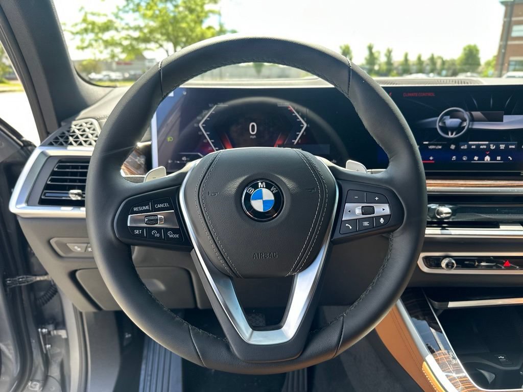 New 2026 Skyscraper Grey Metallic BMW xDrive40i image 29