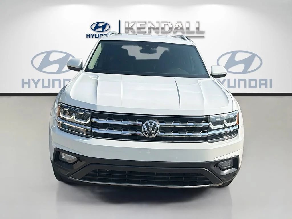 Certified Used 2019 Pure White Volkswagen 3.6L V6 SE w/Technology image 2