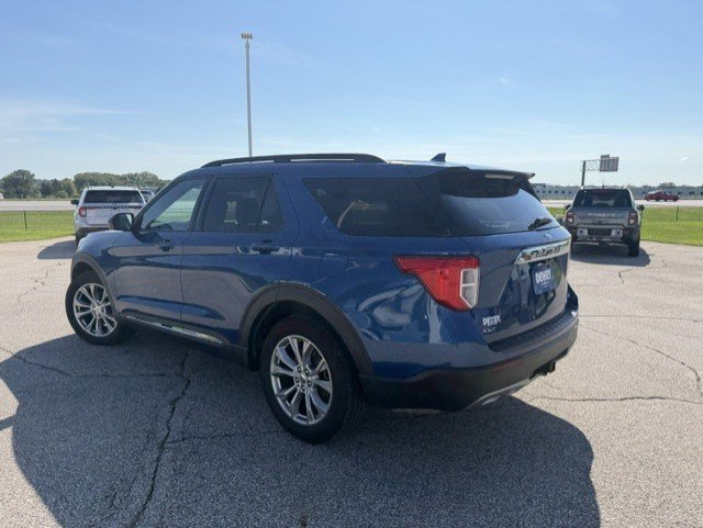 Certified Used 2020 Blue Metallic Ford XLT image 5