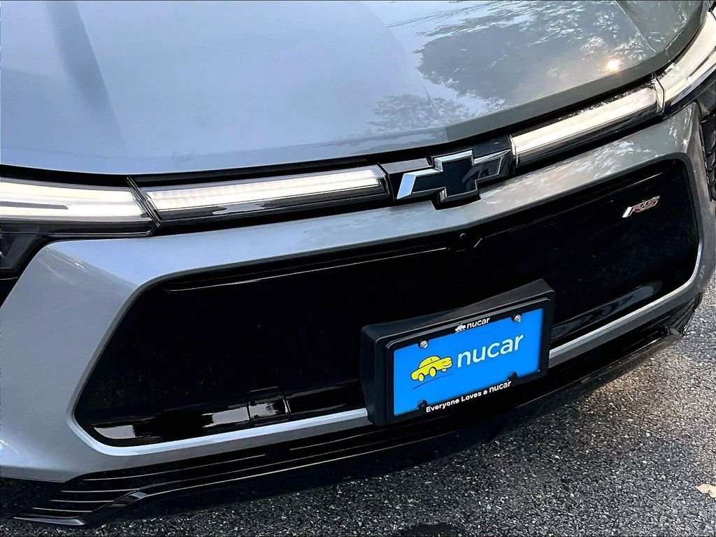 Used 2024 Gray Chevrolet RS image 29
