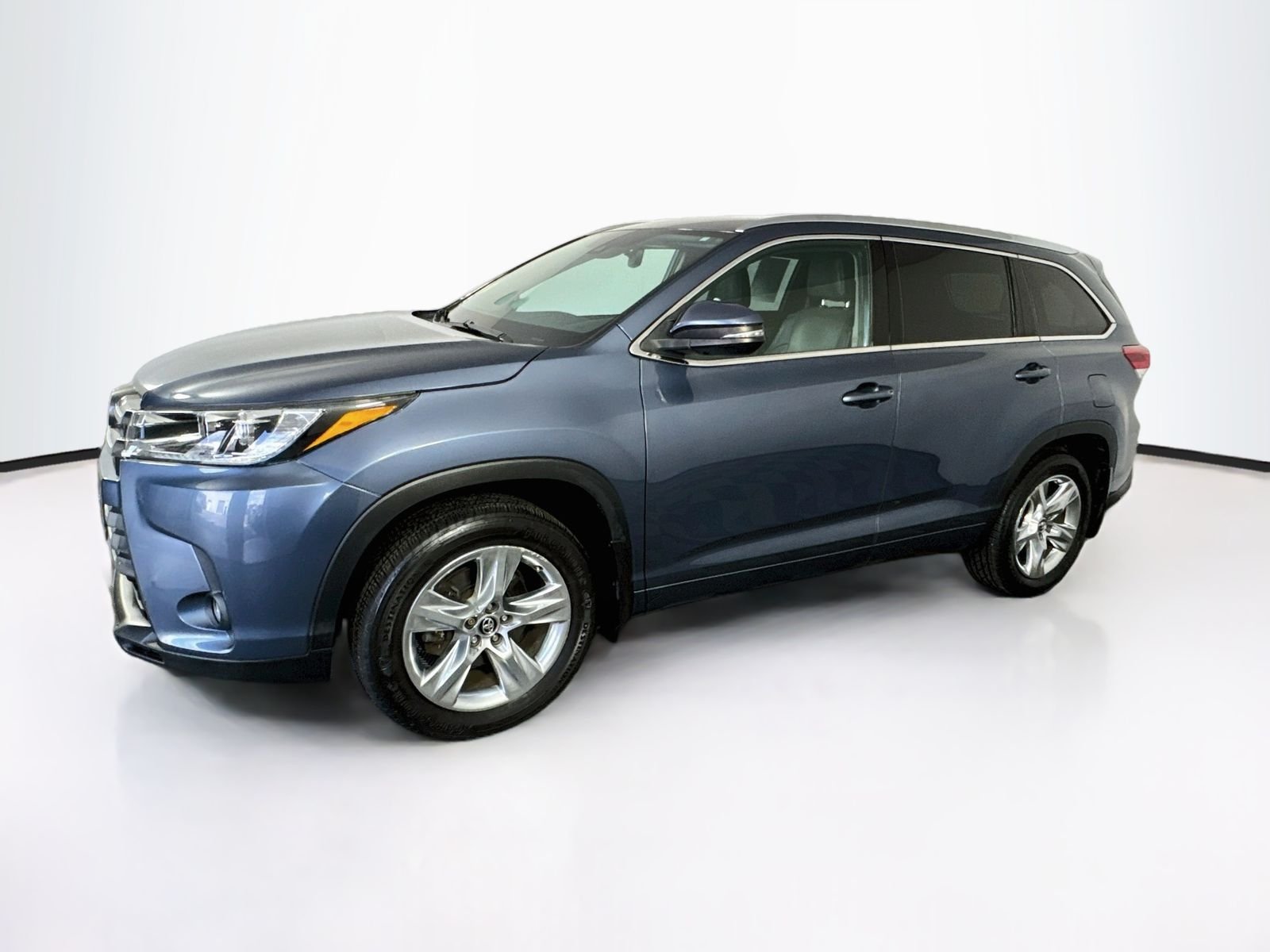 Used 2019 Blue Toyota Limited image 4