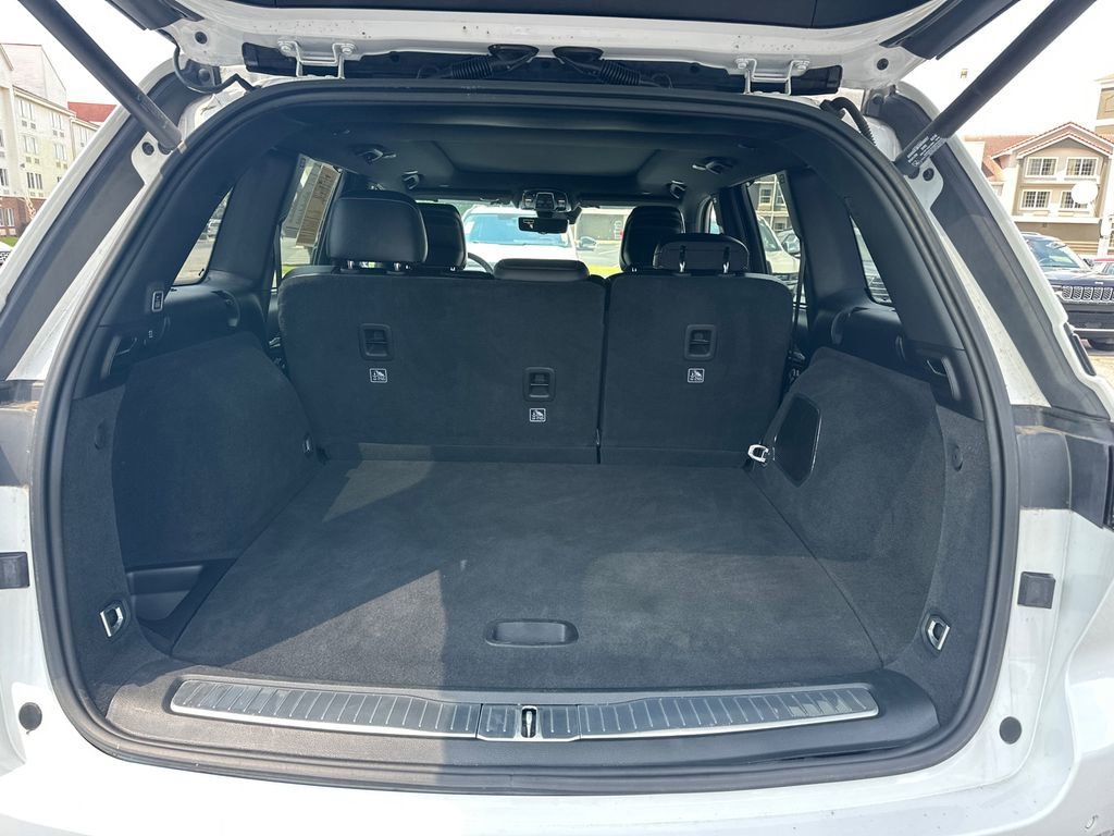 2023 Jeep Grand Cherokee Overland - Photo 18
