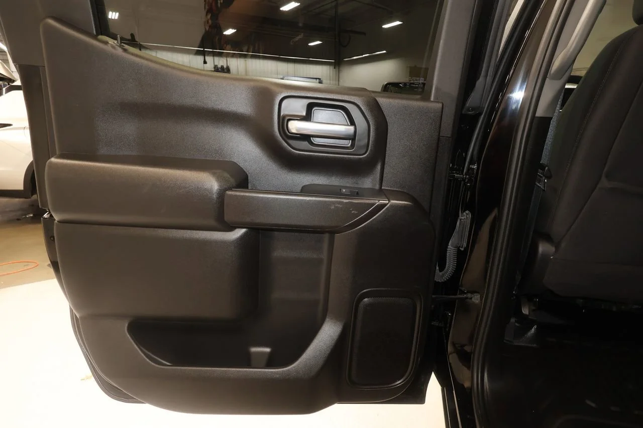 Used 2024 Onyx Black GMC Pro image 20
