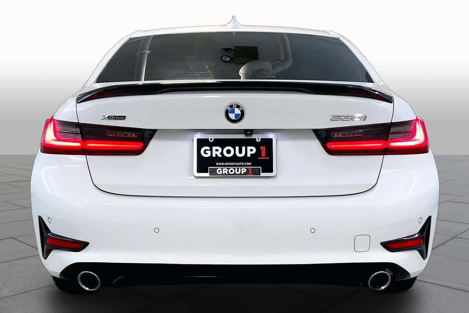 Used 2021 Alpine White BMW 330i xDrive image 4