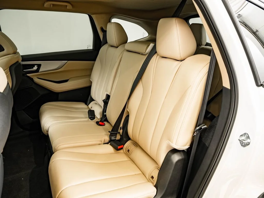 New 2026 Platinum White Pearl Acura SH-AWD image 45