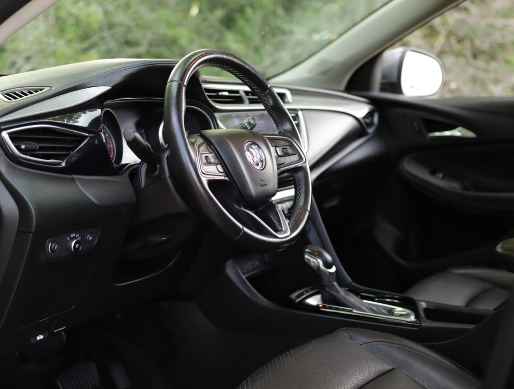 Used 2020 SATIN STEEL METALLIC Buick Essence image 9