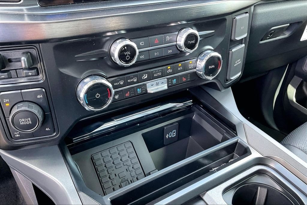 New 2026 Ford Super Duty F-250 Lariat 4D Crew Cab